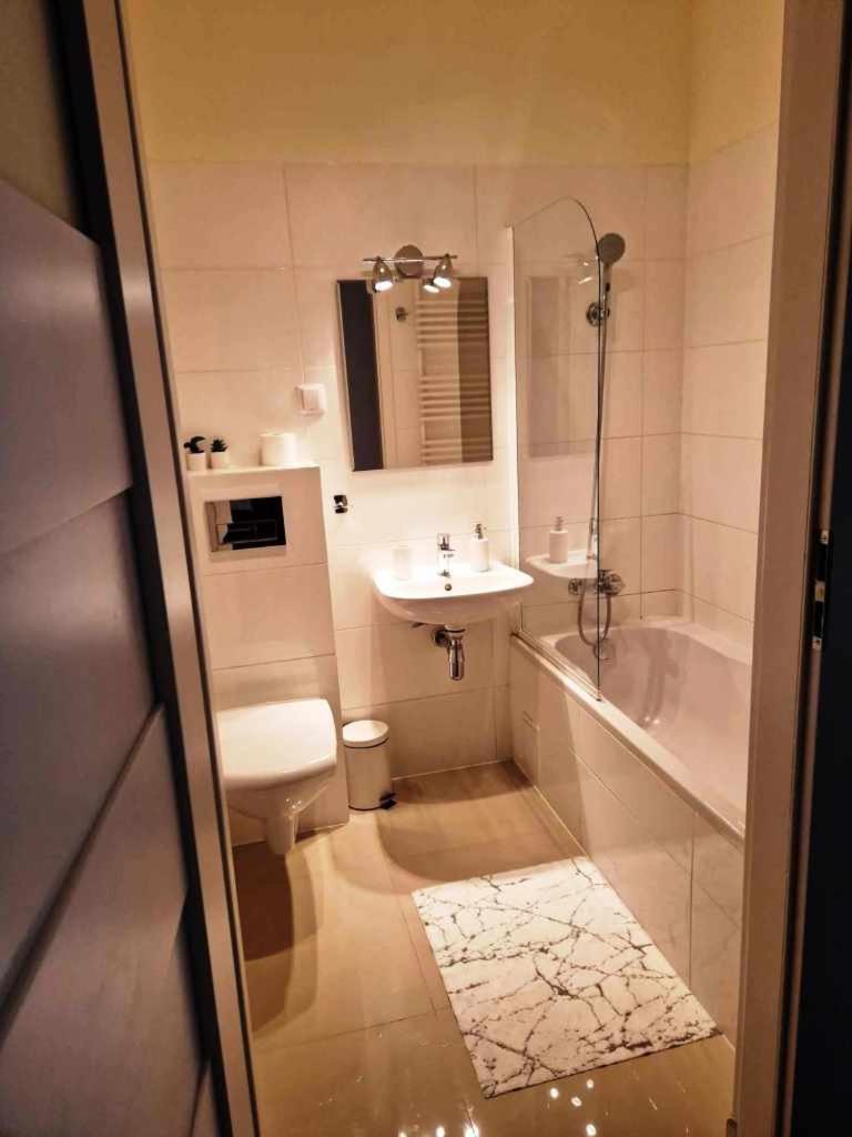 Great Apart Kabaty Varsovia Exterior foto